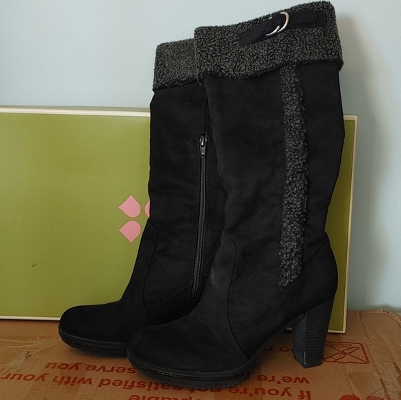 Naturalizer Trinity Black Microfiber Boot - Picture 3 of 6